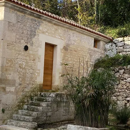 La Maison Des Sources Panzió