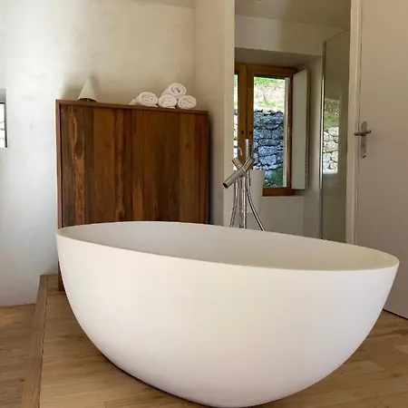 La Maison Des Sources فندق مبيت وإفطار