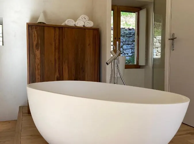 La Maison Des Sources Couette-café