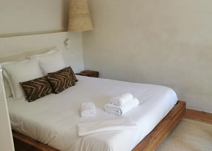 Couette-café La Maison Des Sources 3*